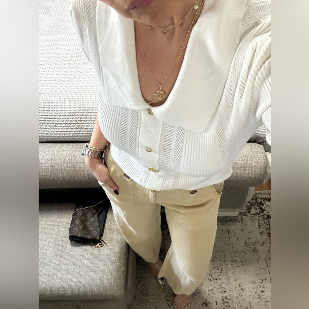 New🩷 Chic Tan Wide Leg Pants with Button Detail - Picture 8 of 13